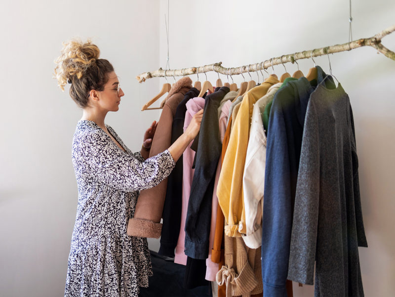 Gebrauchte Kleidung an momox verkaufen so geht